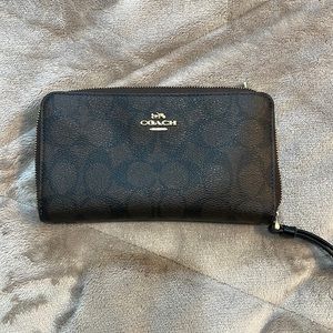Brown Coach wristlet/wallet